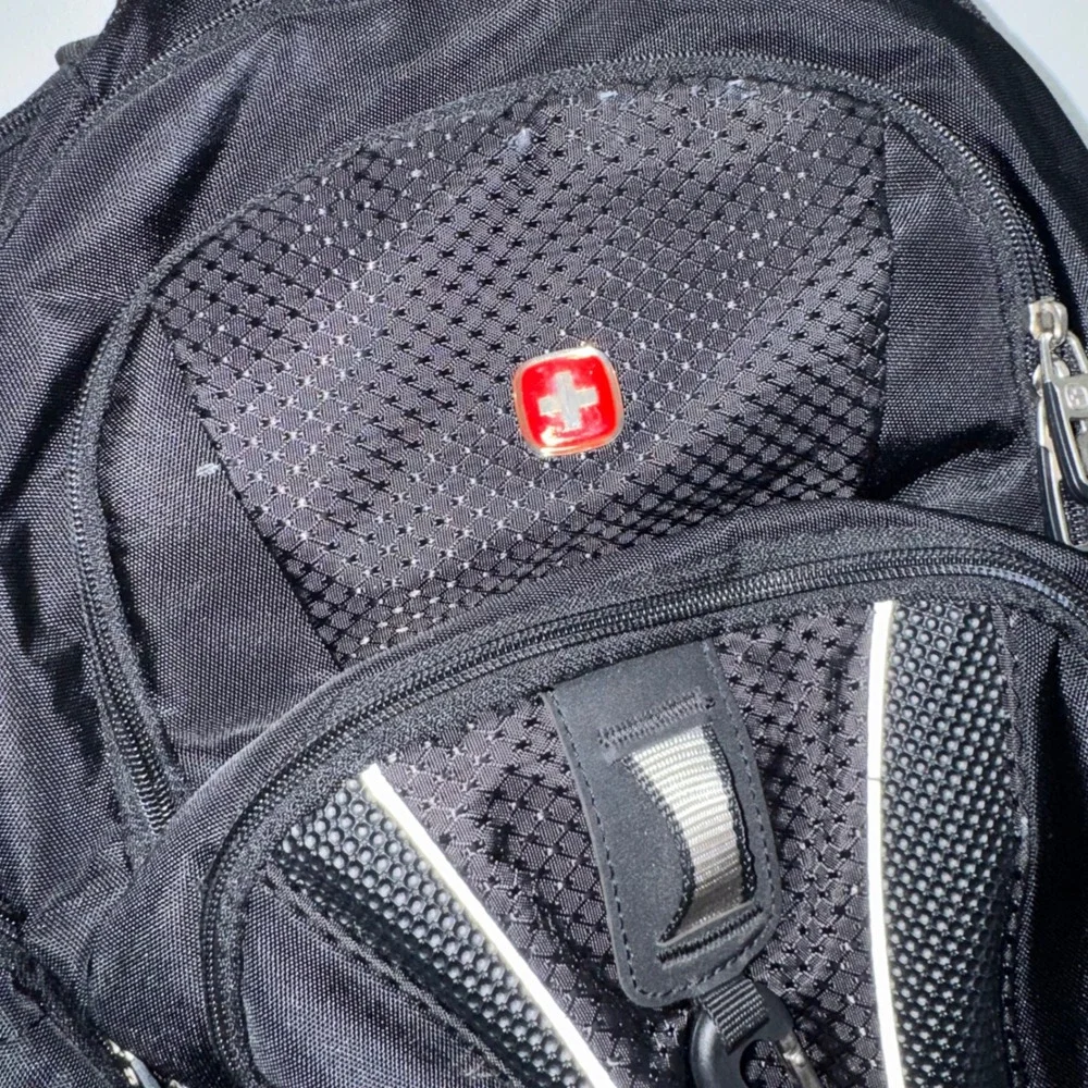 SwissGear 1900 scansmart